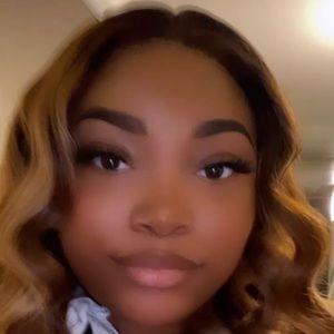 Meet your Posher, Lexi